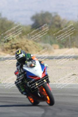 media/Oct-30-2025-Racers Edge (Thu) [[dabbdaf680]]/3-B Group/Session 2 Turn 2/